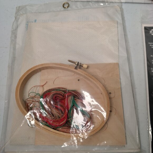 Christmas Cross Stitch Kit Lot of 6 Mixed Projects Ornaments Card Display Stand - Picture 9 of 14